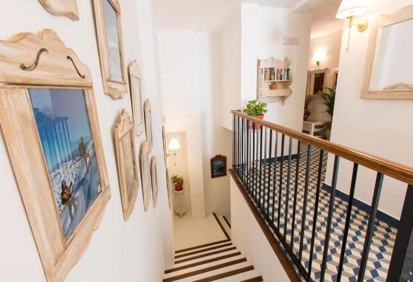 Hostal Moon Tolox Eksteriør billede
