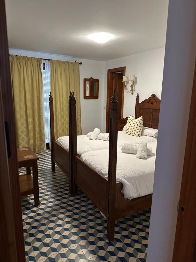 Hostal Moon Tolox Eksteriør billede