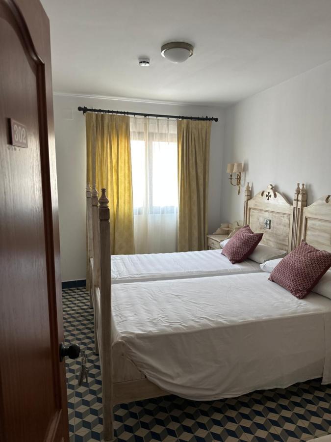 Hostal Moon Tolox Eksteriør billede